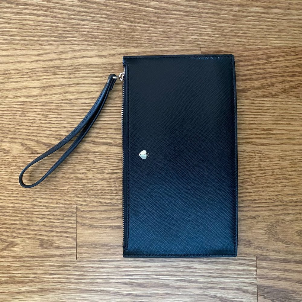 Kate Spade New York Black Wristlet Pouch D411